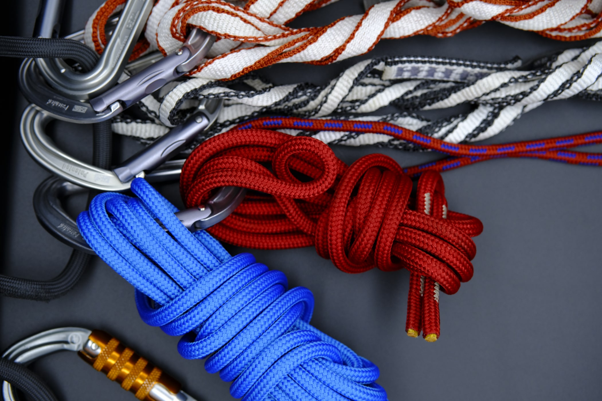 Kletterseile und Kletterequipment